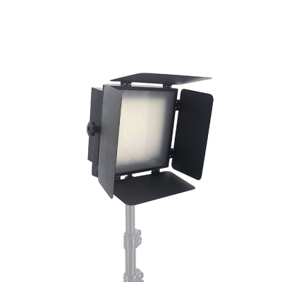 پرژکتور مربعی شیدر دار مدل S290 + پایه